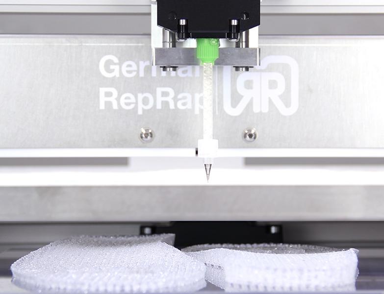 Технология печатающей головки в 3D принтере German RepRap LiQ320