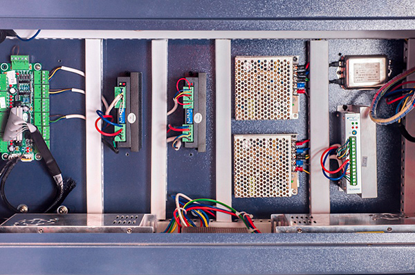 Лазерный гравер Raylogic 11G 690 Оптима